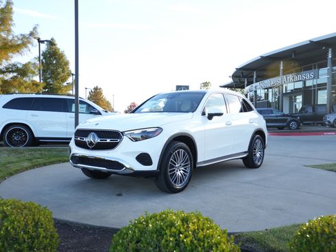 New 2026 Mercedes-Benz GLC 300 4MATIC image 3