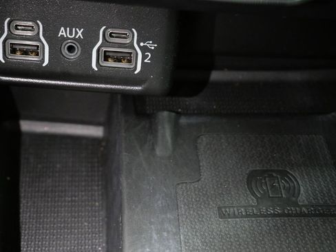 Used 2022 Dodge Durango GT image 22