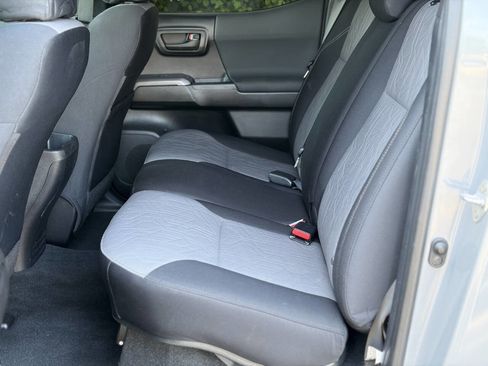Used 2021 Toyota Tacoma TRD Sport w/ Technology Package RWD image 21