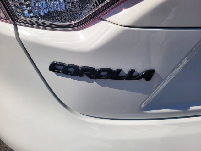 Used 2022 Toyota Corolla LE FWD image 10
