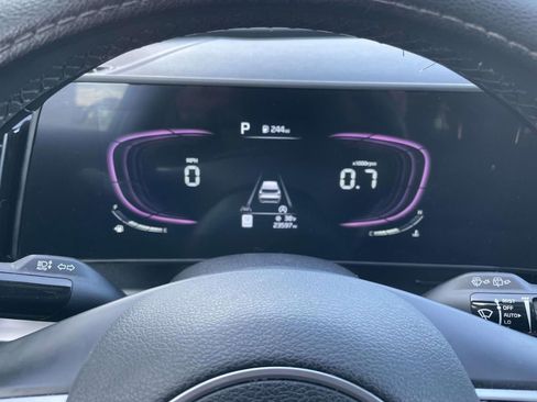 Used 2024 Kia Sportage EX image 35