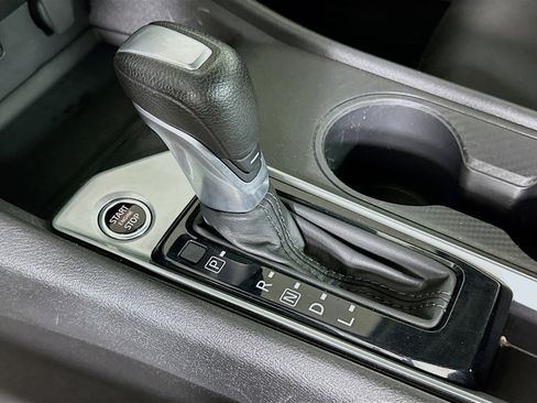 Used 2025 Nissan Altima 2.5 SV FWD image 24
