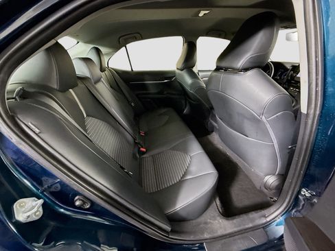 Used 2021 Toyota Camry SE FWD image 26