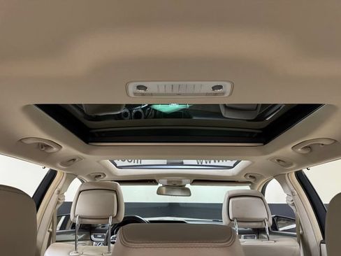 Used 2016 Mercedes-Benz E 350 4MATIC Wagon image 18