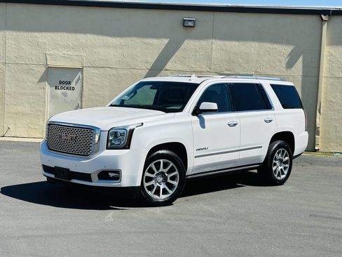 Used 2016 GMC Yukon Denali w/ Enhanced Security Package AWD/4WD image 4