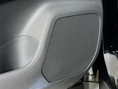 Used 2024 Toyota Grand Highlander XLE image 17