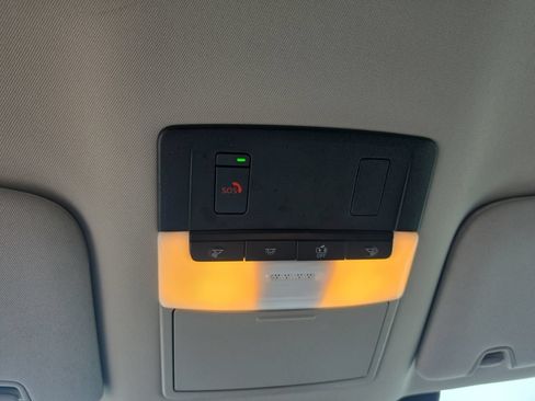Used 2025 Nissan Pathfinder SV FWD image 20
