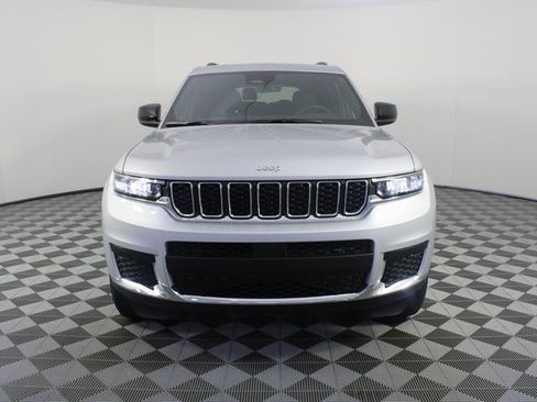 New 2025 Jeep Grand Cherokee L Laredo image 27