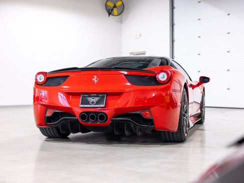 Used 2012 Ferrari 458 Italia Coupe RWD image 4
