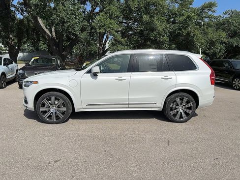New 2025 Volvo XC90 T8 Plus w/ Protection Package Premier image 3