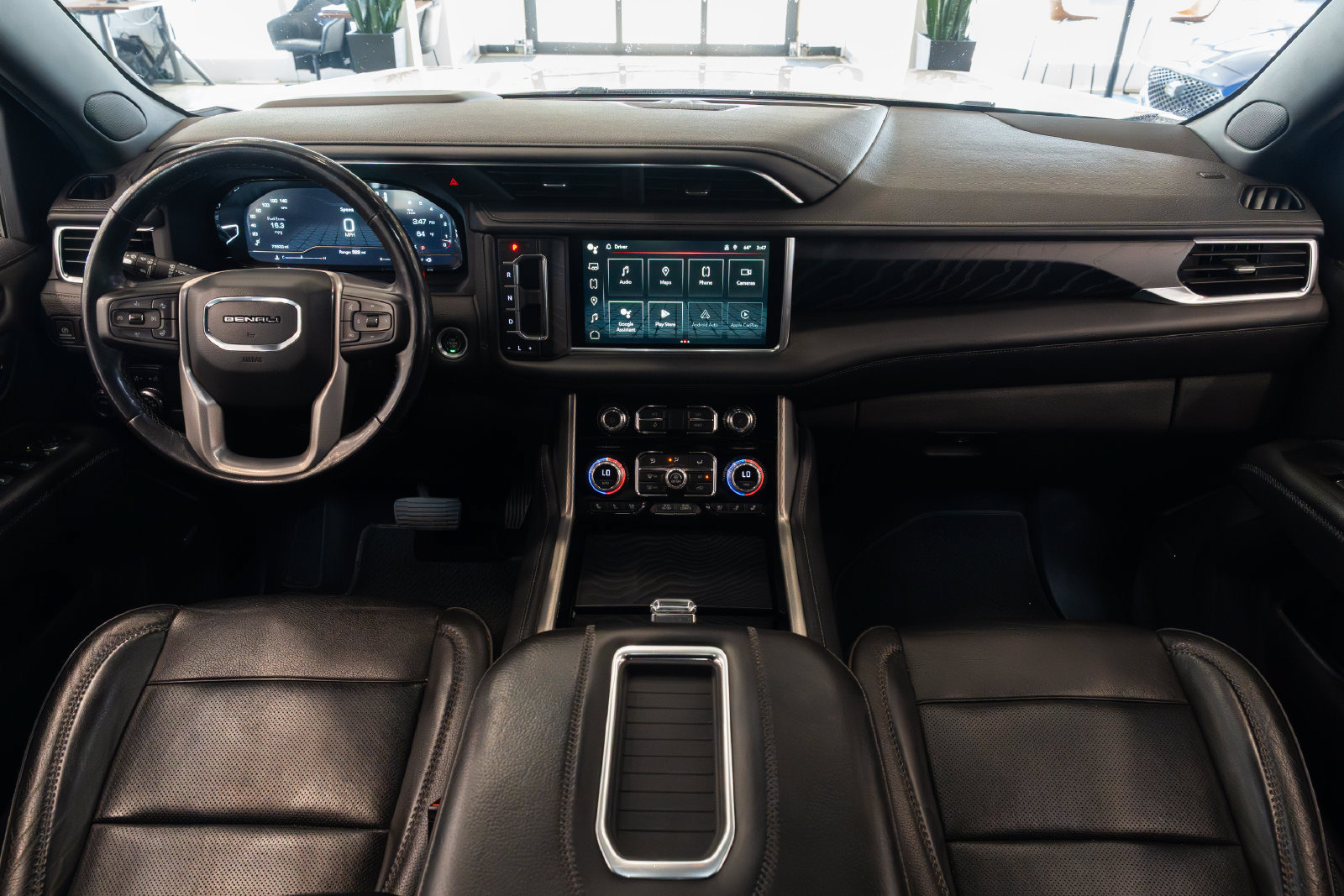 Used 2022 GMC Yukon Denali AWD/4WD image 7