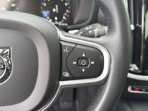 Used 2022 Volvo S60 B5 Inscription FWD image 23