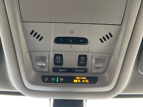 Used 2021 GMC Acadia SLT image 38