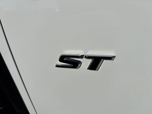 New 2026 Buick Enclave Sport Touring w/ Super Cruise Package image 12