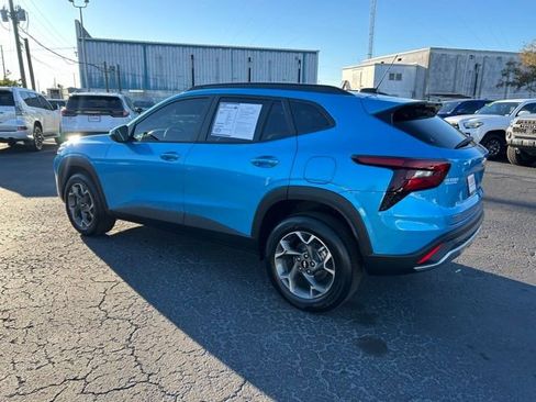 Certified 2026 Chevrolet Trax LT image 4