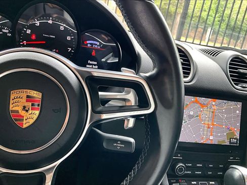 Used 2017 Porsche 718 Boxster image 23