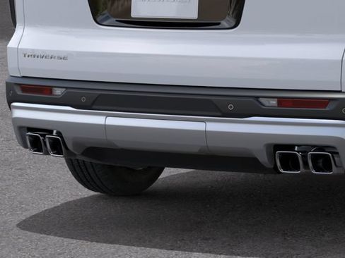New 2027 Chevrolet Traverse LT w/ Driver Confidence Package FWD image 14