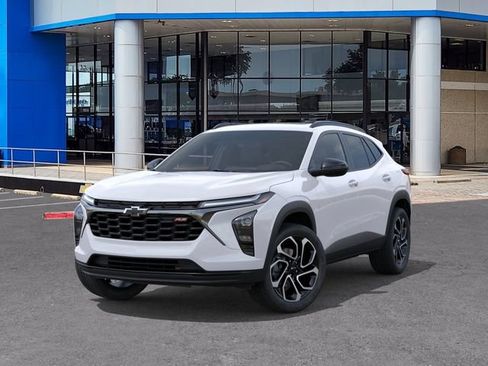 New 2026 Chevrolet Trax RS w/ Sunroof Package FWD image 6