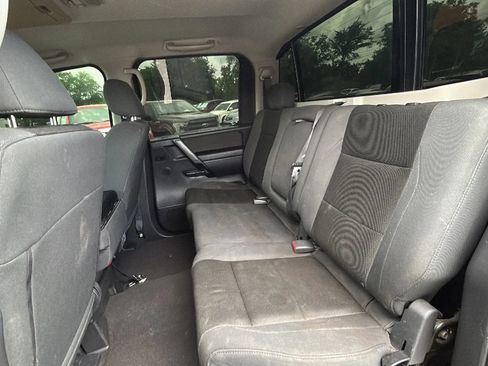 Used 2008 Nissan Titan LE AWD/4WD image 16
