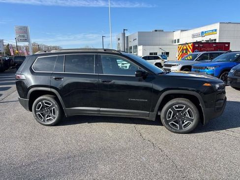 New 2026 Jeep Cherokee Laredo AWD/4WD image 2