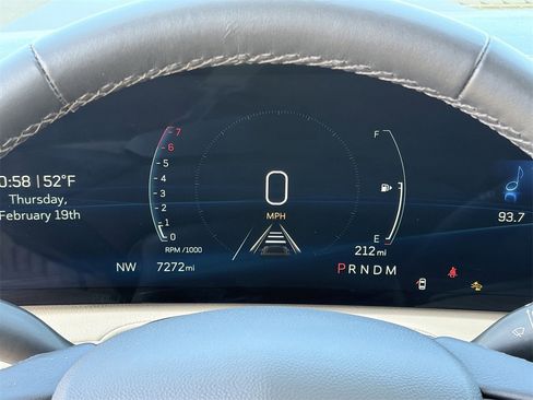 Certified 2025 Cadillac XT4 Premium Luxury image 25