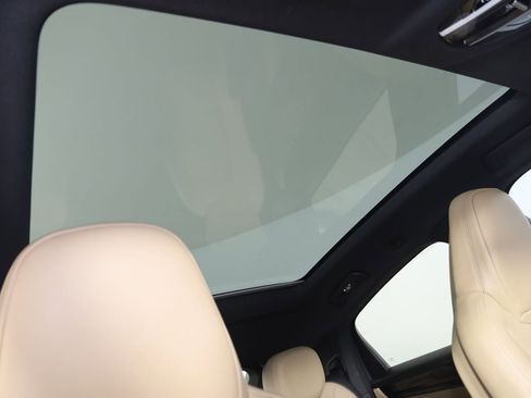 Used 2020 Porsche Cayenne AWD/4WD image 11