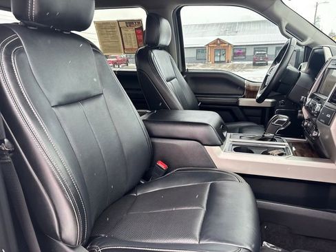 Used 2019 Ford F150 Lariat w/ Equipment Group 501A Mid image 36