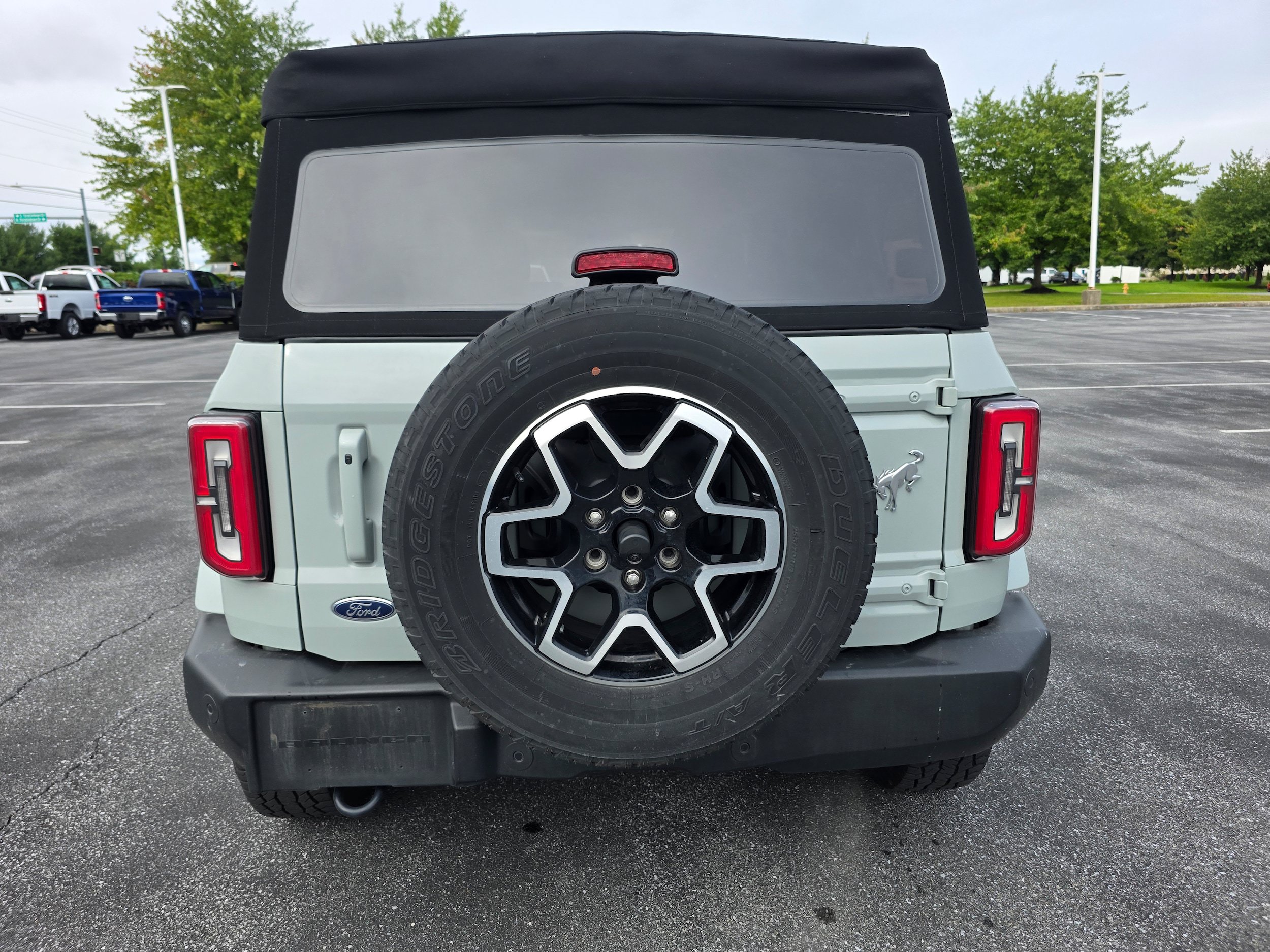 Used 2023 Ford Bronco Outer Banks AWD/4WD image 4
