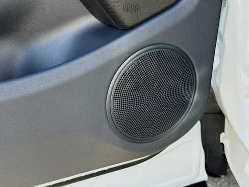 New 2026 Land Rover Range Rover Evoque Dynamic SE image 23