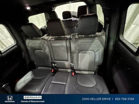 Used 2023 Land Rover Defender 130 SE AWD/4WD image 28
