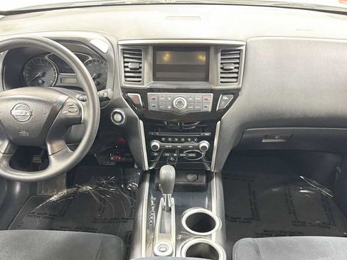 Used 2015 Nissan Pathfinder S FWD image 25