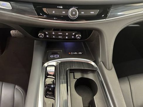 Used 2023 Buick Enclave Premium AWD/4WD image 21