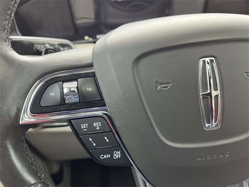 Used 2020 Lincoln Navigator Reserve w/ Equipment Group 208A Reserve image 28