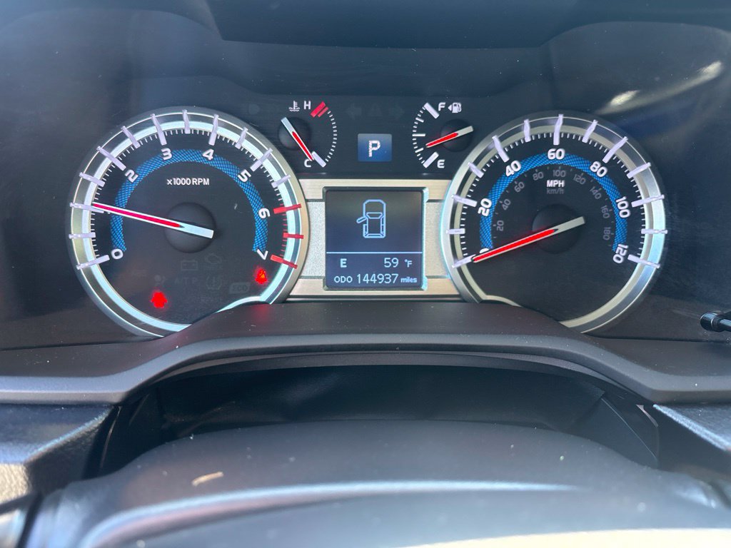 Used 2016 Toyota 4Runner SR5 AWD/4WD image 13
