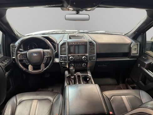 Used 2018 Ford F150 Platinum w/ Equipment Group 701A Luxury AWD/4WD image 16