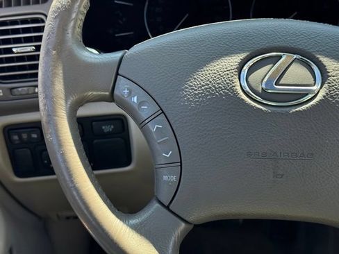 Used 2005 Lexus LX 470 4WD image 28