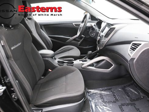 Used 2016 Hyundai Veloster image 22