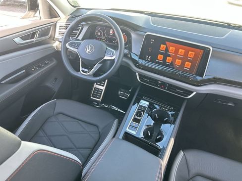 New 2026 Volkswagen Atlas Peak Edition image 10