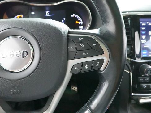Used 2020 Jeep Grand Cherokee High Altitude AWD/4WD image 15