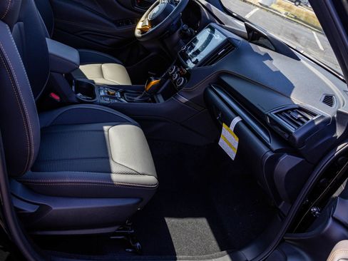 Used 2025 Subaru Forester Wilderness w/ Convenience Package image 39