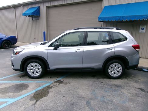 Used 2020 Subaru Forester w/ Alloy Wheel Package image 4