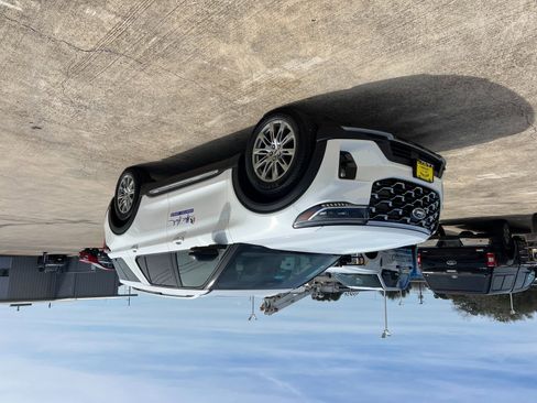 New 2026 Ford Explorer Platinum RWD image 7