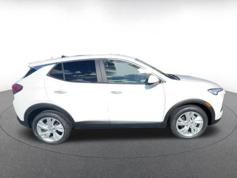 Used 2025 Buick Encore GX Preferred image 16