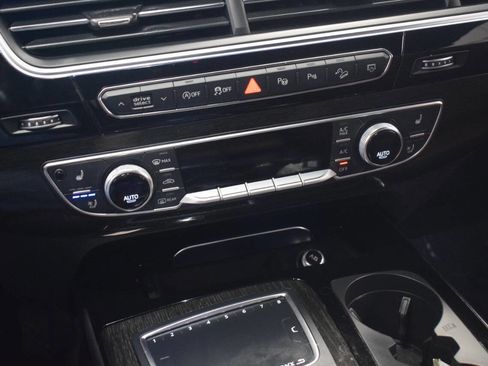Used 2019 Audi Q7 3.0T Premium Plus w/ Premium Plus Package image 97