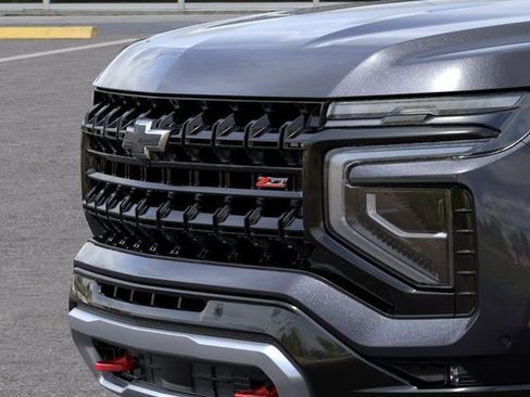 New 2026 Chevrolet Suburban Z71 AWD/4WD image 14