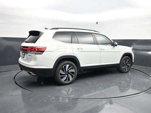 Used 2024 Volkswagen Atlas SE AWD/4WD image 8