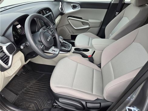 New 2025 Kia Soul LX image 15