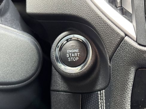 Used 2023 Subaru Forester Premium image 33