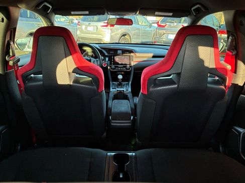 Used 2018 Honda Civic Type R image 16
