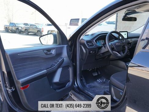 Used 2025 Ford Escape Active image 10